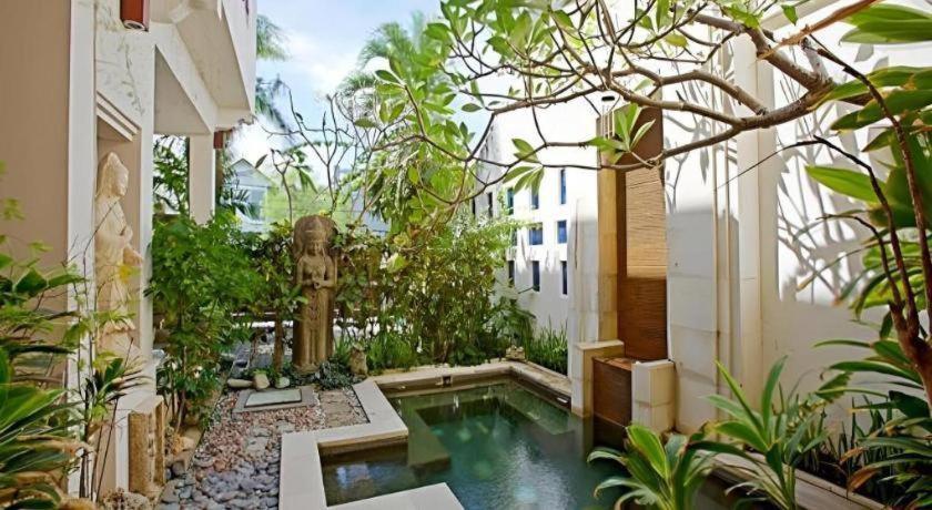 Al-Isha Dharamshala Hotel Kuta  Exterior photo